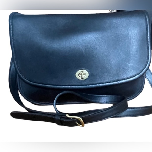 Coach Handbags - COACH Vintage City Bag Crossbody Shoulder Black Leather Handbag 9790